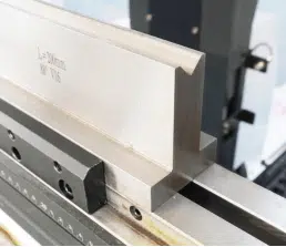 3 Press Brake Tooling Tips You Need to Learn Now 6 1V chết